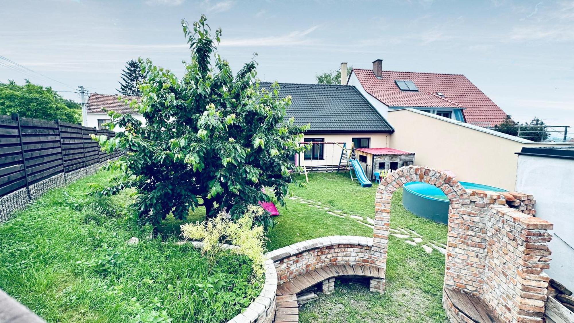 Вилла Dum Palava Перна Экстерьер фото